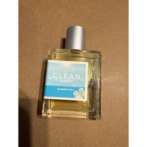 Clean classic summer day perfume